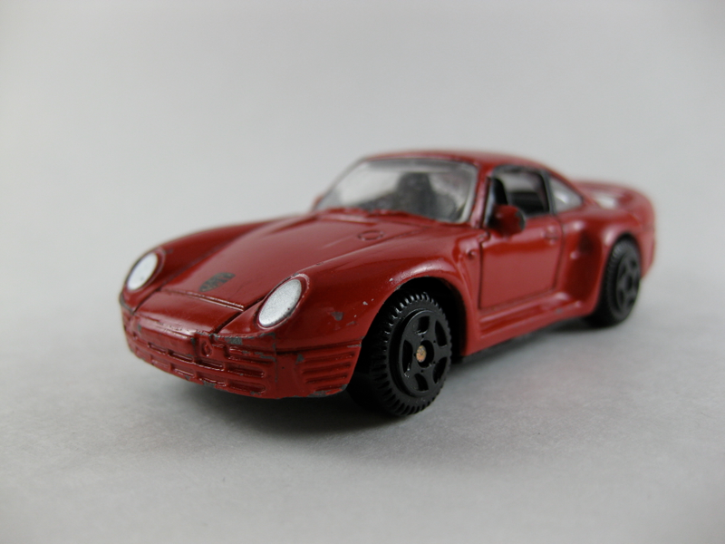 Illustration for article titled Hi, my name is Mr Albee and I'm a diecast addict.